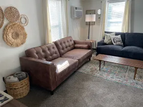 Cozy Stay in the Heart of Rapid City - Image 3