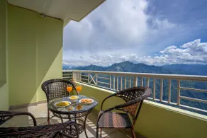 Hostie Mystica Premiere - Huge 3BHK Luxury home with Himalayan Views - Image 4