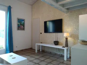 Nice independent studio, garden and shared pool - Image 5