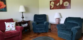 3-bedroom country home with mountain views - Image 3