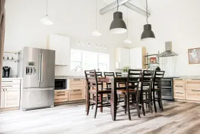 The Retreat at Merry Meadows: Cheerful 4-Bed home - Image 4