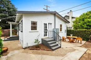 Newly Renovated 2-Bedroom Haven with Private Garden - Image 2