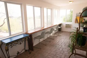 Relaxing desert retreat, minutes from downtown! - Image 3