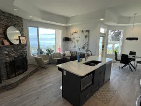 Lakeview & Vineyards 2 Bdrm SBL9205, BC H718784297 - Image 2