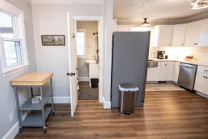 Warm Spring Farmhouse, Old Charm with Modern Updates in Historic Chambersburg - Image 5