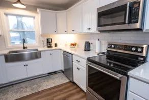 Warm Spring Farmhouse, Old Charm with Modern Updates in Historic Chambersburg - Image 3