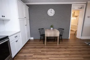 Warm Spring Farmhouse, Old Charm with Modern Updates in Historic Chambersburg - Image 4