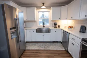 Warm Spring Farmhouse, Old Charm with Modern Updates in Historic Chambersburg - Image 2