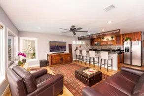 Classic beachfront home in Seal Beach, CA - Image 3