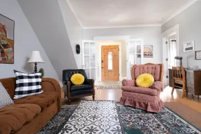 1920 HobbyHouse: 2 Large Patios, Downtown, 4BR/3BA - Image 2