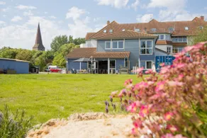 Nordstern vacation home with garden - Image 2