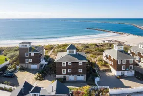 Experience Paradise! Stunning Beachfront Home, Your Ultimate Coastal Retreat! - Image 5
