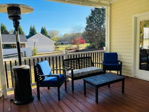 Cozy modern home near Tyger River Park - Image 3
