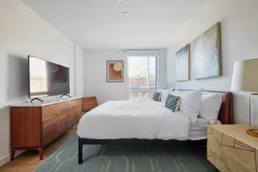 Modern 3 BR loft -shared deck - gym - mins to NYC - Image 5