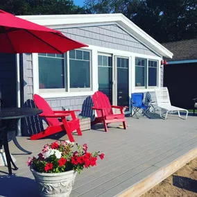 Cozy 3-Br Lake Ontario cottage with sunset views - Image 3
