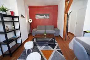 Spacious and cozy 3-room apartment, facing south, very close to the Loire River - Image 4