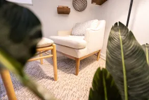 King Bed/Pet Friendly/Fenced Backyard/Fast Wifi - Image 5
