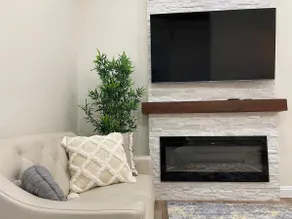Cozy Getaway Near the Heart of Sacramento - Image 2