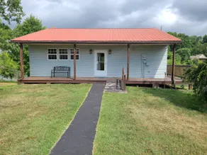 Peaceful 1-bedroom cottage. Your lake front escape - Image 3