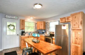 Cave Run Red River Gorge Cabin - Image 5