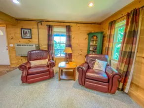 Mountain View Retreat: 5 Mi to MT Snow, Hot Tub - Image 5