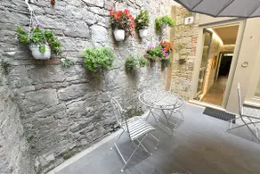 Sapphire Apartment - Image 4