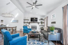 Awesome 3 Bedroom Home with Fireplace and Fire Pit - Image 2