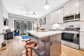 Modern Luxury ~ King Bed ~ 1BR in Plaza Midwood - Image 4