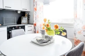 Cozy apartment by the sea. - Image 2