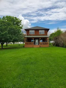 Waterfront Retreat, Lake Limestone - Image 4
