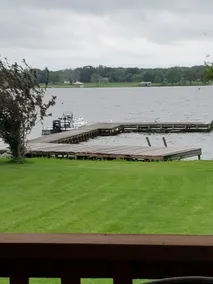 Waterfront Retreat, Lake Limestone - Image 3
