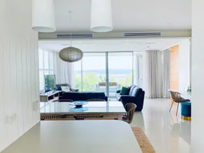 Deluxe Noosa Penthouse with 5-Star Views - Image 4