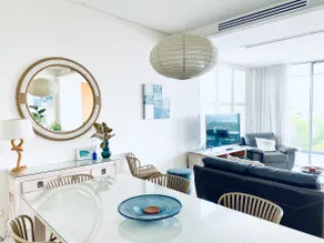Deluxe Noosa Penthouse with 5-Star Views - Image 5