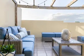 Spacious 3-Bedroom Penthouse, Resort Style Retreat - Image 3