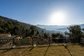 Cosy Sunkissed Cottage with Views| Near Mukteshwar - Image 5