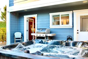 The Blue Ruby - nestled in Point Defiance - Image 3