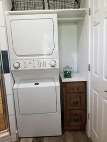 Cozy Studio-Washer/Dryer, Heated Floors & Firepit - Image 5