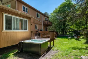 Inn Kognito 4 Modern Farmhouse, Fireplace, HOT TUB, Sauna, Fire Pit, game room  - Image 3