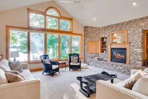Lakefront Oasis: Hot Tub & Private Beach - Image 3