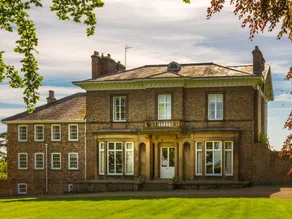 Stunning Hall Cottage, near York and Leeds - Image 2