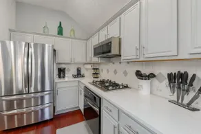 Fancy home in Frisco-Heated spa &pool BBQ Gameroom close to DFW sleep 10-14 - Image 5