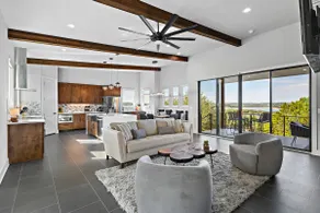 Lake Travis Views | Modern | Golf | Boat Rental - Image 4