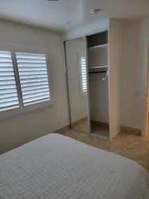 Charming Entire Apt W/Balcony Parking Pet friendly - Image 5