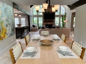 Villa w/ Pool & 2 King Rooms 15 min from Woodlands - Image 4