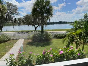 Charming 1935 Florida Cottage overlooking Lake Tulane - Image 2