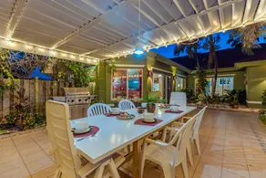Spacious 5BR Home w/ Amazing Garden & PrivatePool - Image 2