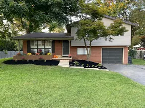 Lancaster Home, Family-Friendly, Flexible Layout - Image 2