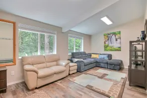 Cheerful Mt. Si Cottage with AC and Fireplace! - Image 3