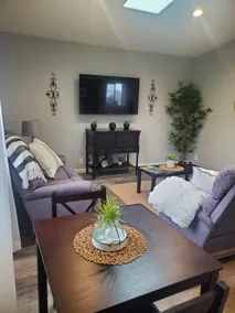 BE OUR GUEST! Cozy 1bed 1ba house with garage - Image 2