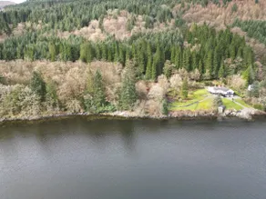 WATERSIDE 3 BED COTTAGE, HOT TUB, SAUNA, PVT BEACH - Image 4